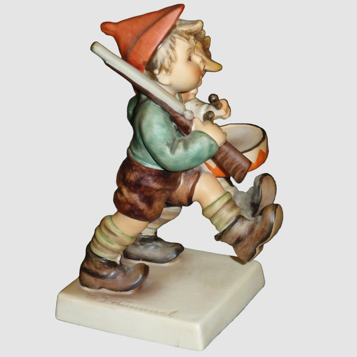 "Volunteers" Goebel Hummel Figurine #50/1 - Large Version (6.5")
