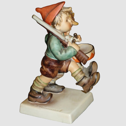 "Volunteers" Goebel Hummel Figurine #50/1 - Large Version (6.5")