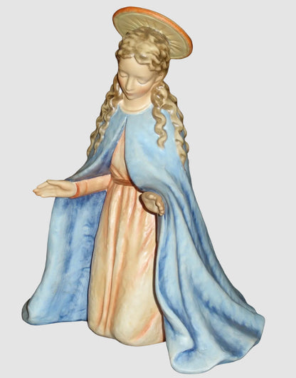 "Mary Madonna" Jumbo Nativity Goebel Hummel Figurine #260/A (10")