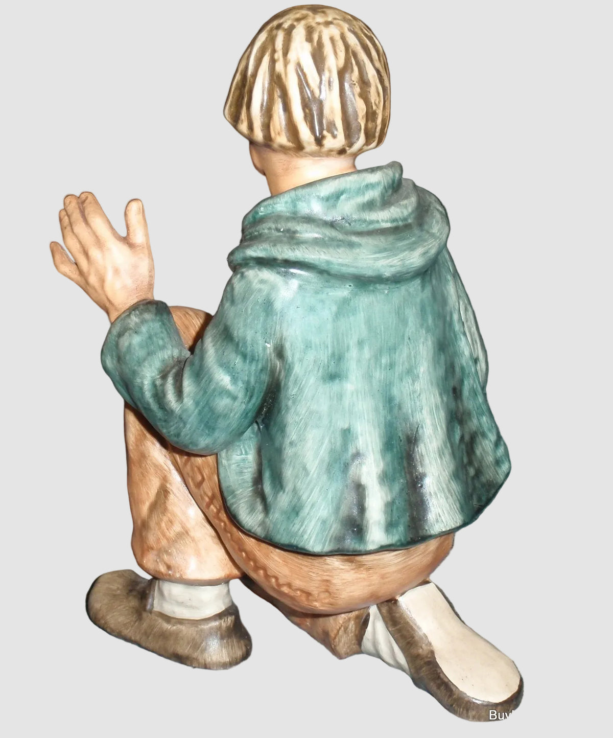 "Kneeling Shepherd" Jumbo Nativity Goebel Hummel Figurine #260/J (7")