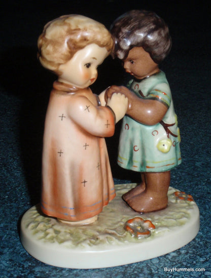 "Friends Together" Goebel Hummel Figurine #662/0 **UNICEF COMMEMORATIVE EDITION**