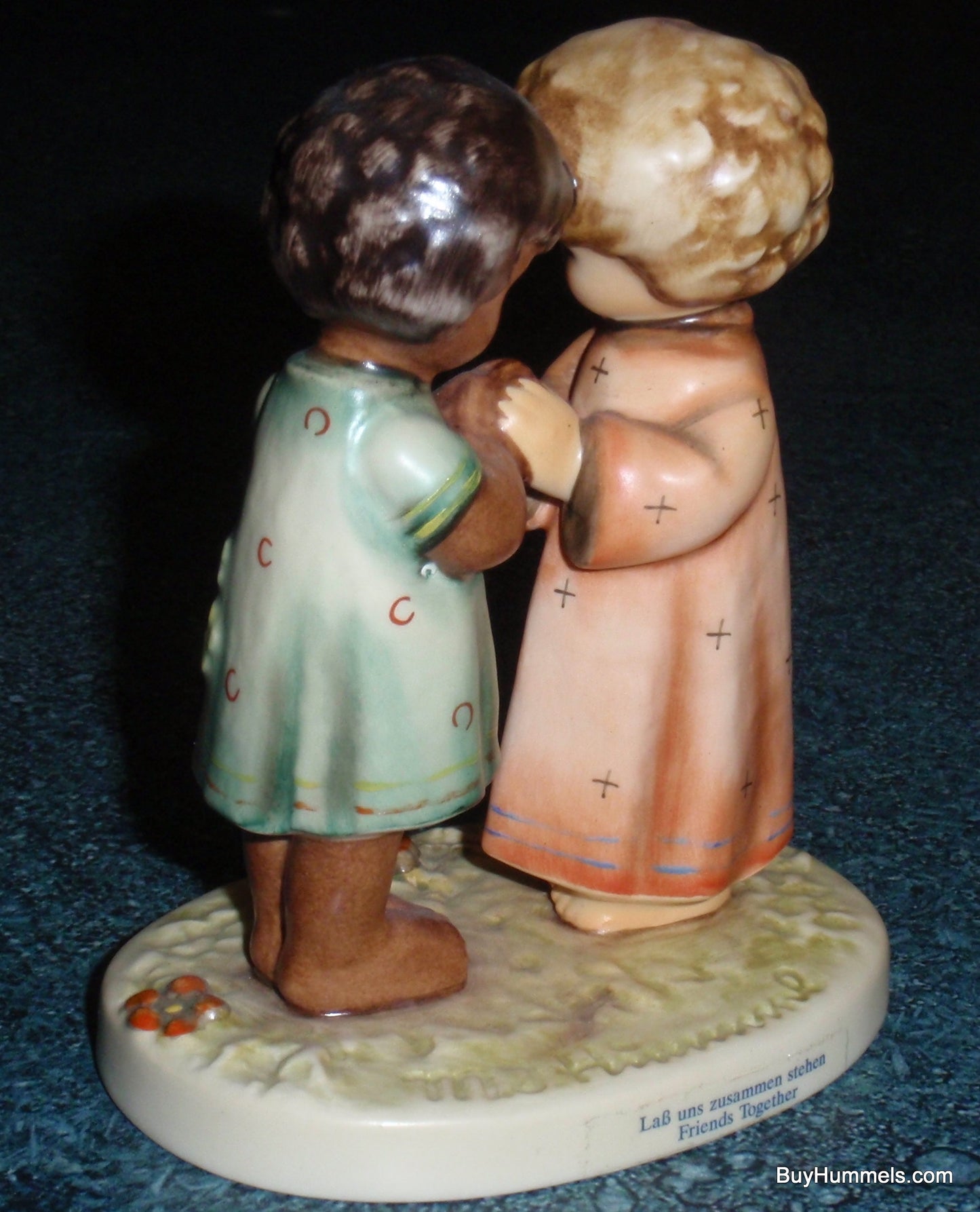 "Friends Together" Goebel Hummel Figurine #662/0 **UNICEF COMMEMORATIVE EDITION**