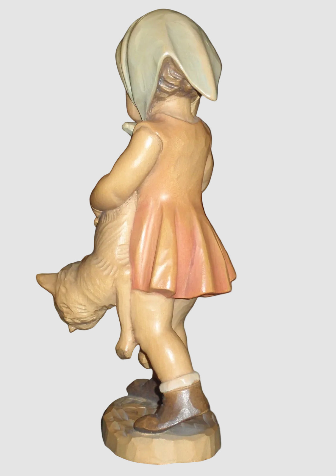 "Girl With Cat" Anri Woodcarving #689-077 Signed Ulrich Bernardi (10")