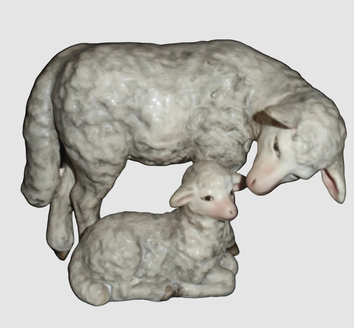 "Sheep & Lamb" Jumbo Nativity Goebel Hummel Figurine #260/H (5")