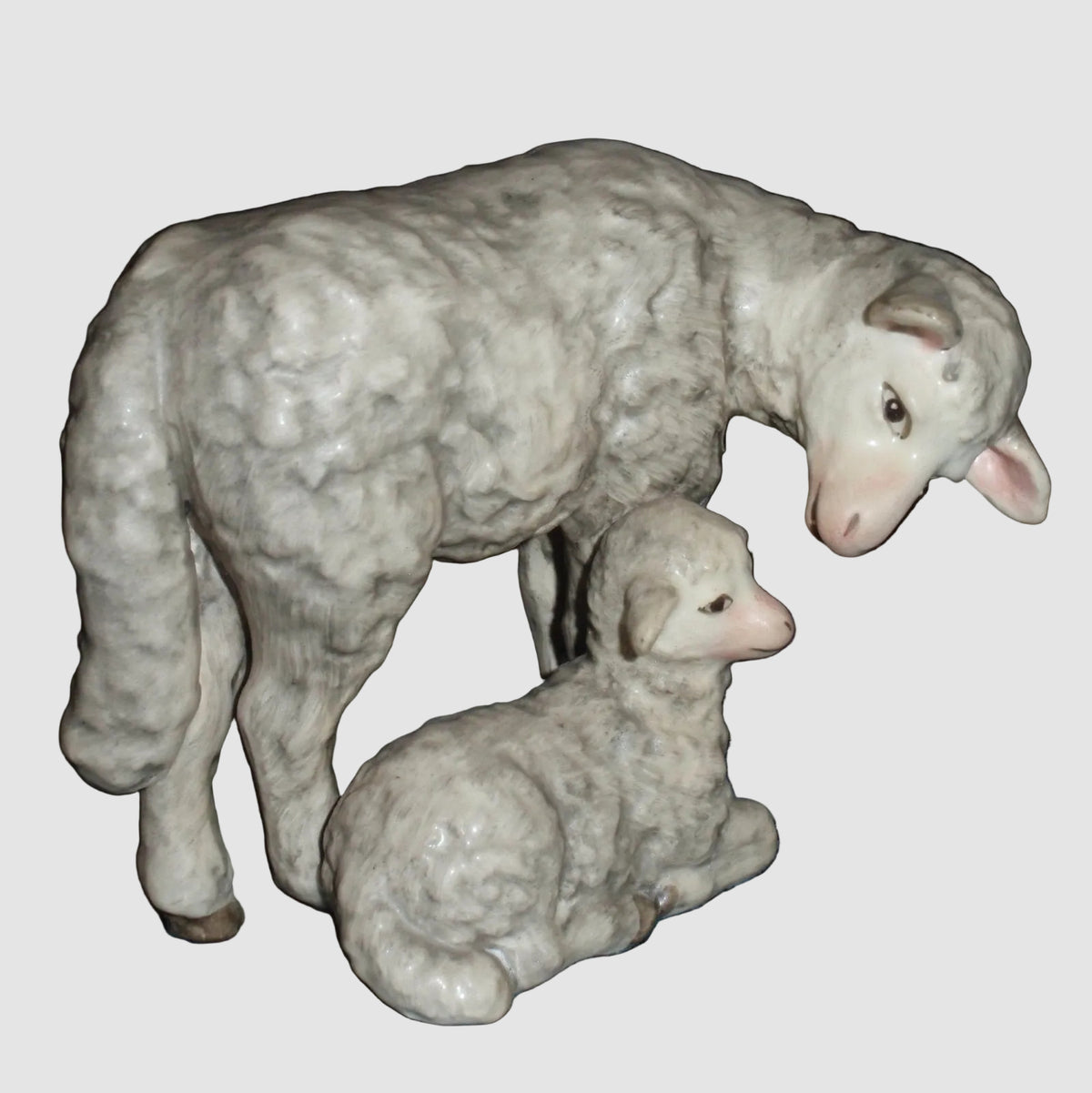 "Sheep & Lamb" Jumbo Nativity Goebel Hummel Figurine #260/H (5")