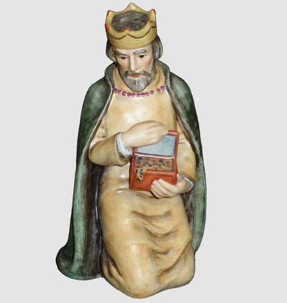 "Kneeling King" Jumbo Nativity Goebel Hummel Figurine #260/P (9")