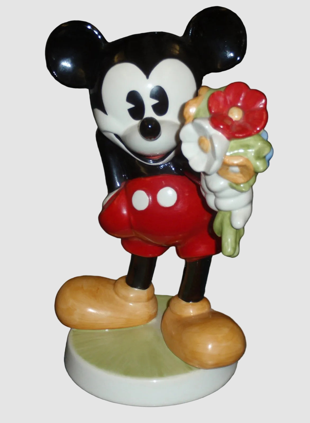 Goebel Disney Collectors Club "Mickey & Minnie Mouse" Figurines - Limited Edition Pair