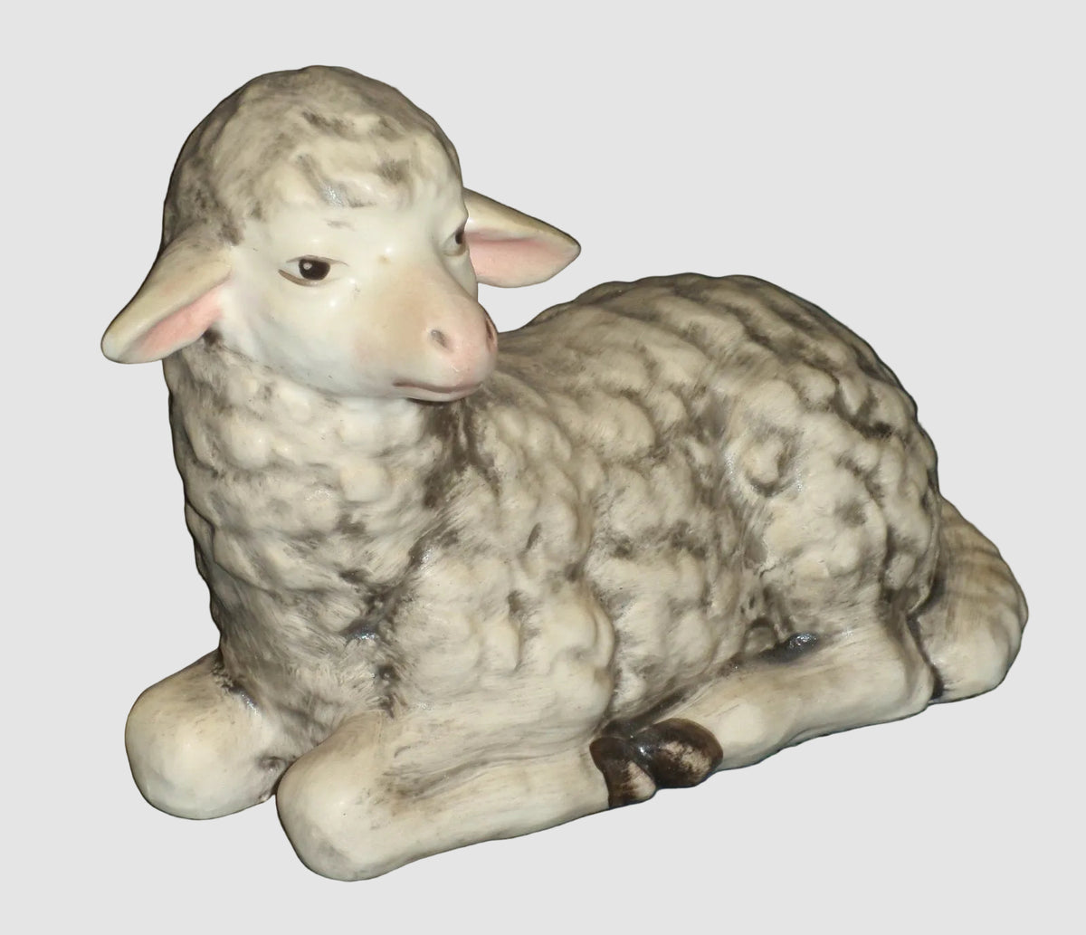 "Sheep Laying" Jumbo Nativity Goebel Hummel Figurine #260/R (4")