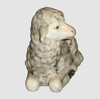 "Sheep Laying" Jumbo Nativity Goebel Hummel Figurine #260/R (4")