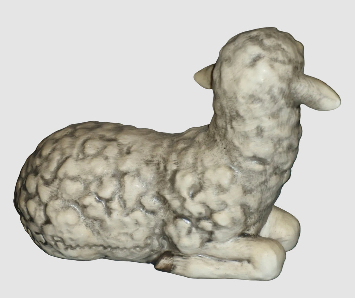 "Sheep Laying" Jumbo Nativity Goebel Hummel Figurine #260/R (4")