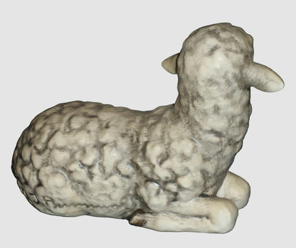 "Sheep Laying" Jumbo Nativity Goebel Hummel Figurine #260/R (4")