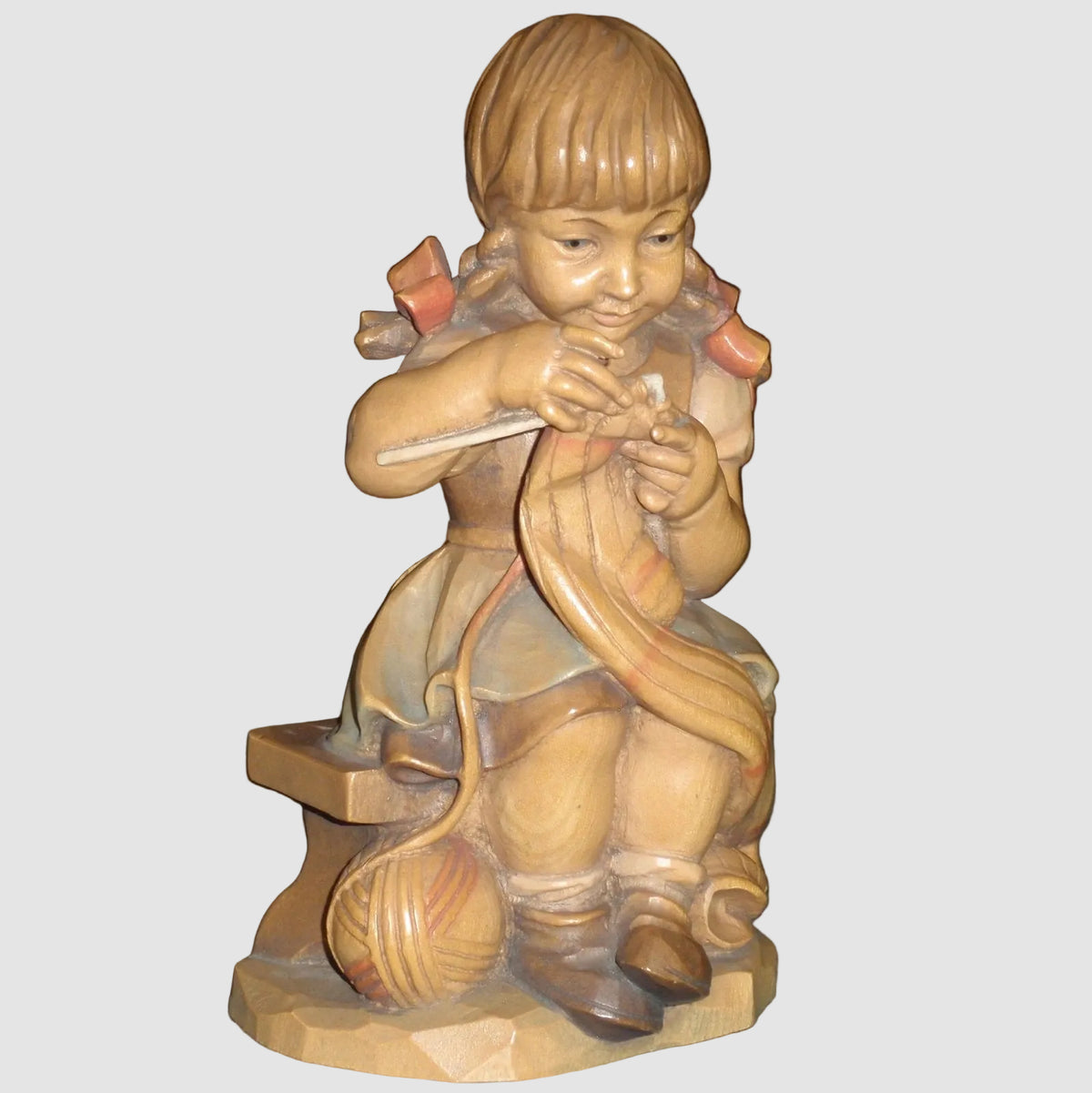 "Girl Knitting" Anri Woodcarving #689-079 Signed Ulrich Bernardi (7.5")