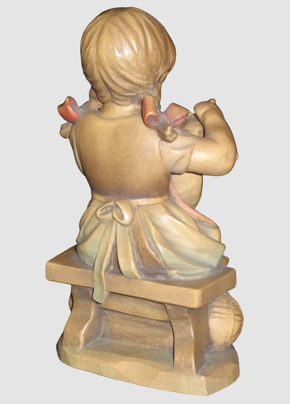 "Girl Knitting" Anri Woodcarving #689-079 Signed Ulrich Bernardi (7.5")