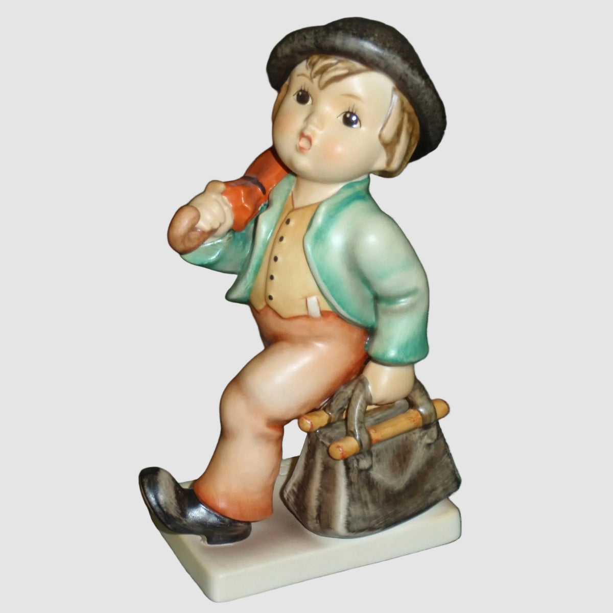 "Merry Wanderer" Goebel Hummel Large Figurine #7/I (7")