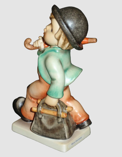 "Merry Wanderer" Goebel Hummel Large Figurine #7/I (7")