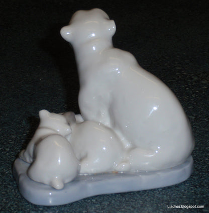 Polar Bear With Cubs Lladro Figurine #5434