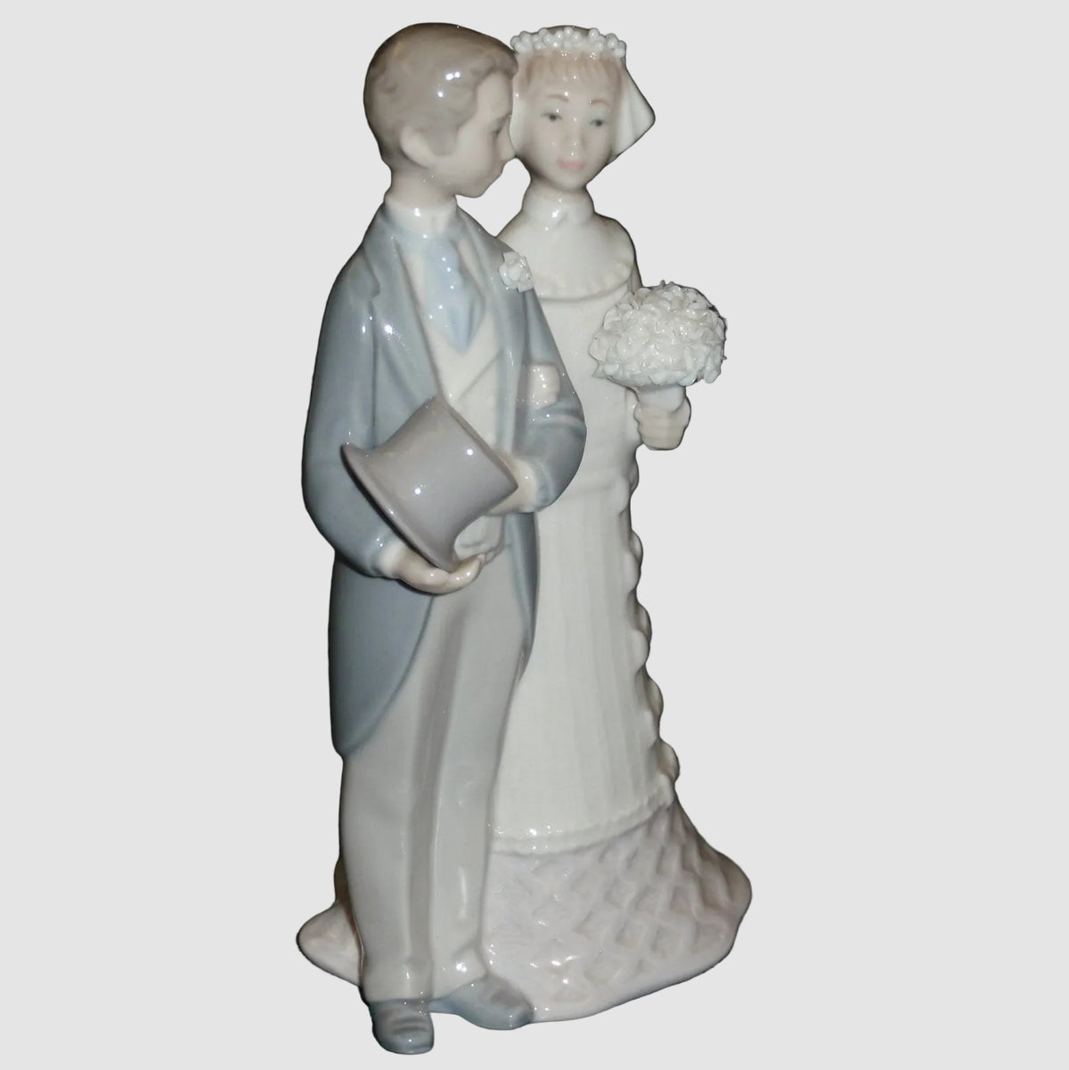 "Wedding Day" Lladro Bride & Groom Figurine #4808 7.75" With Box