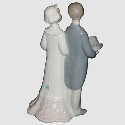 "Wedding Day" Lladro Bride & Groom Figurine #4808 7.75" With Box