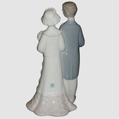 "Wedding Day" Lladro Bride & Groom Figurine #4808 7.75" With Box