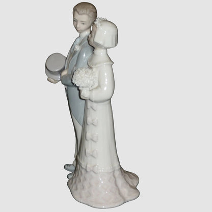 "Wedding Day" Lladro Bride & Groom Figurine #4808 7.75" With Box