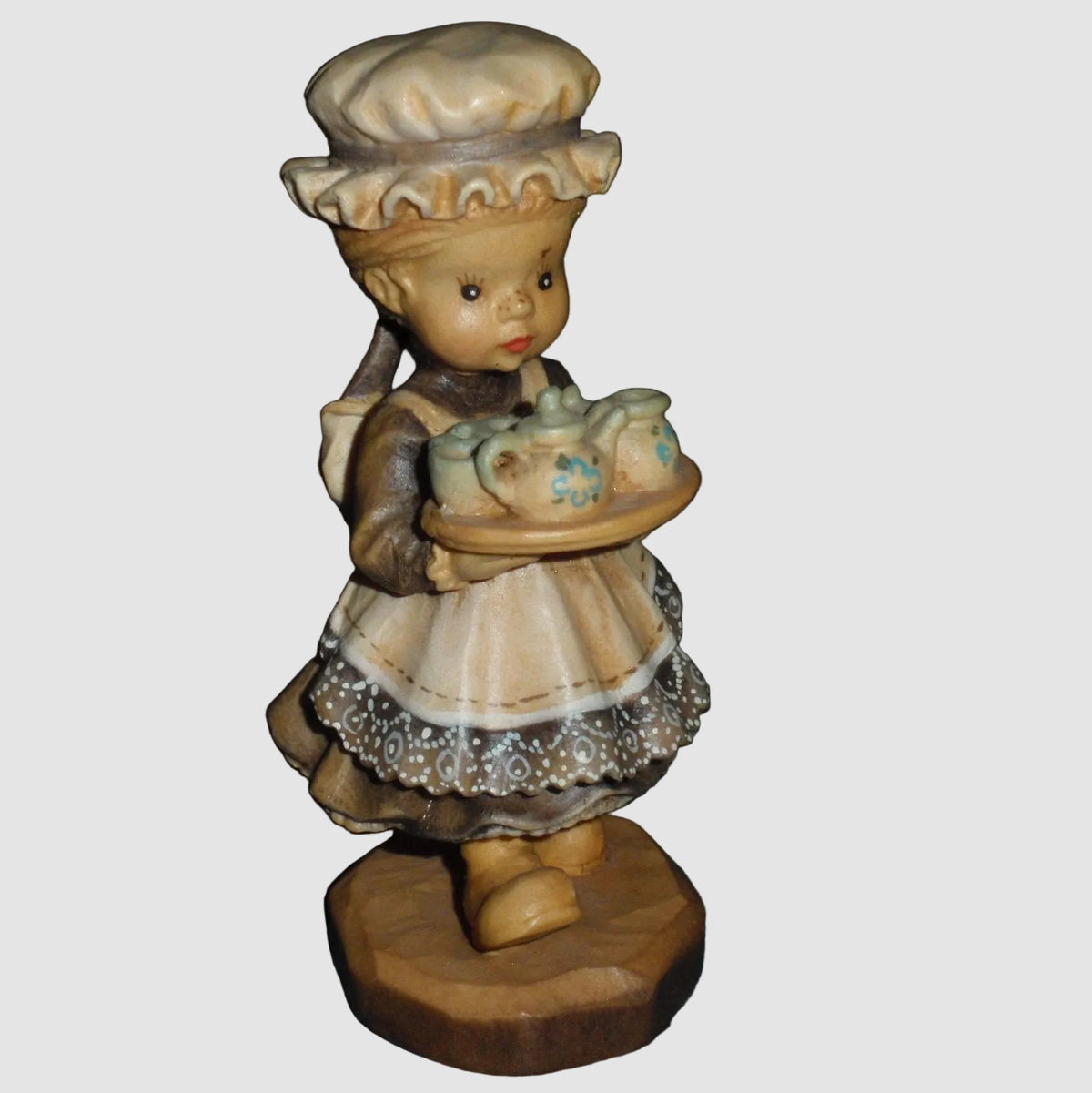 "Afternoon Tea" Anri Sarah Kay Wood Carving Figurine #653040 (4" LE)