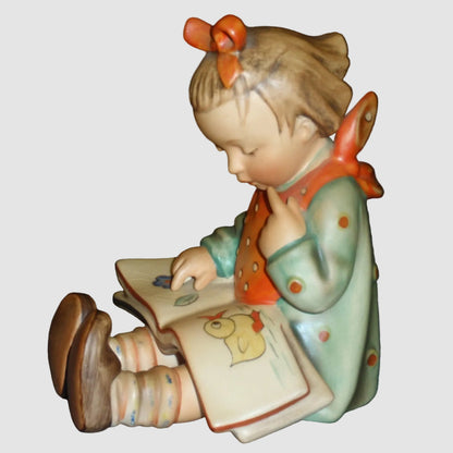 "Bookworm Girl" Goebel Hummel Figurine #3/I (TMK-2 Full Bee)