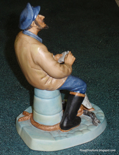 "The Seafarer" Royal Doulton Figurine HN2455 - Sailor & Seagull (8.75")
