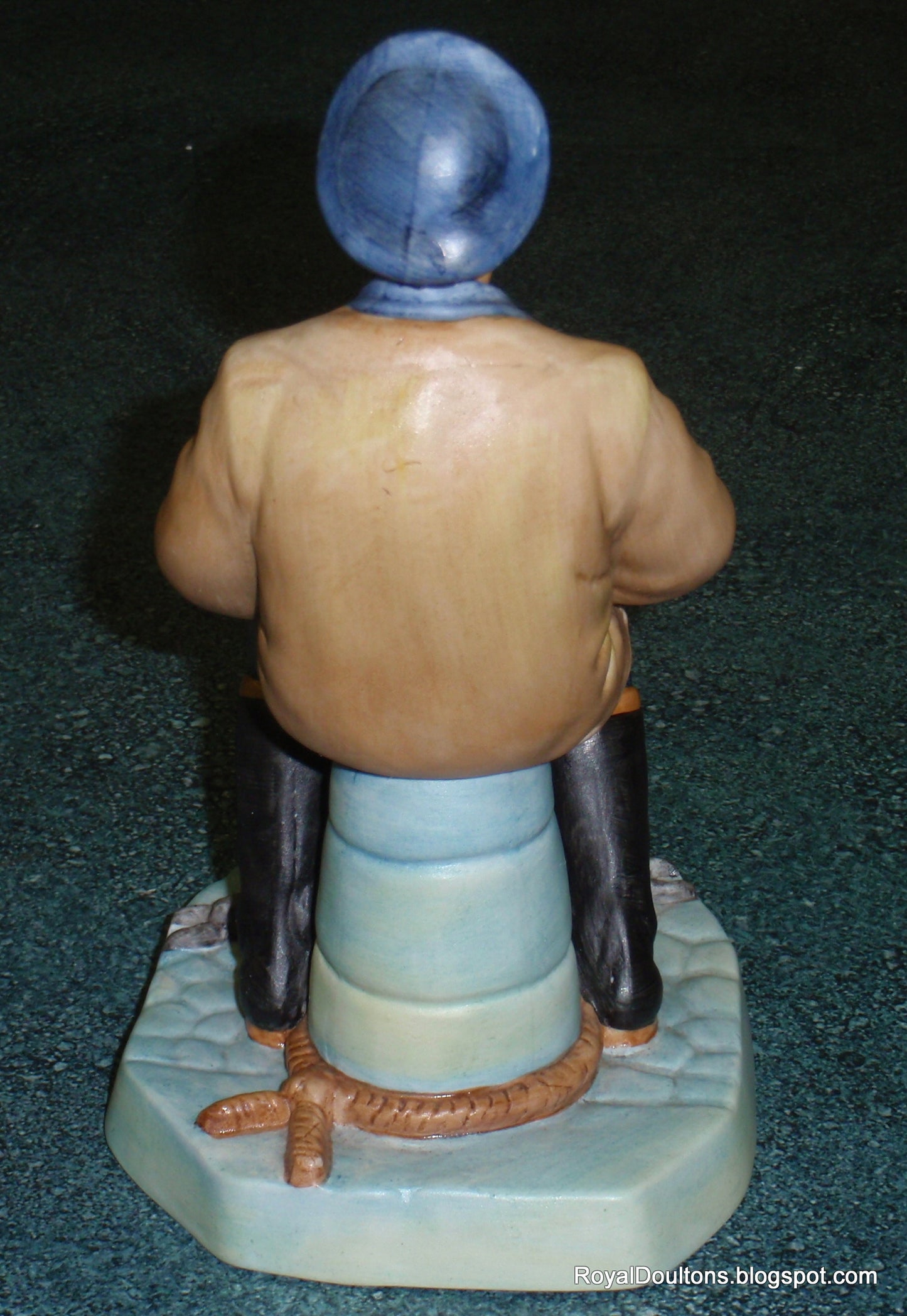 "The Seafarer" Royal Doulton Figurine HN2455 - Sailor & Seagull (8.75")
