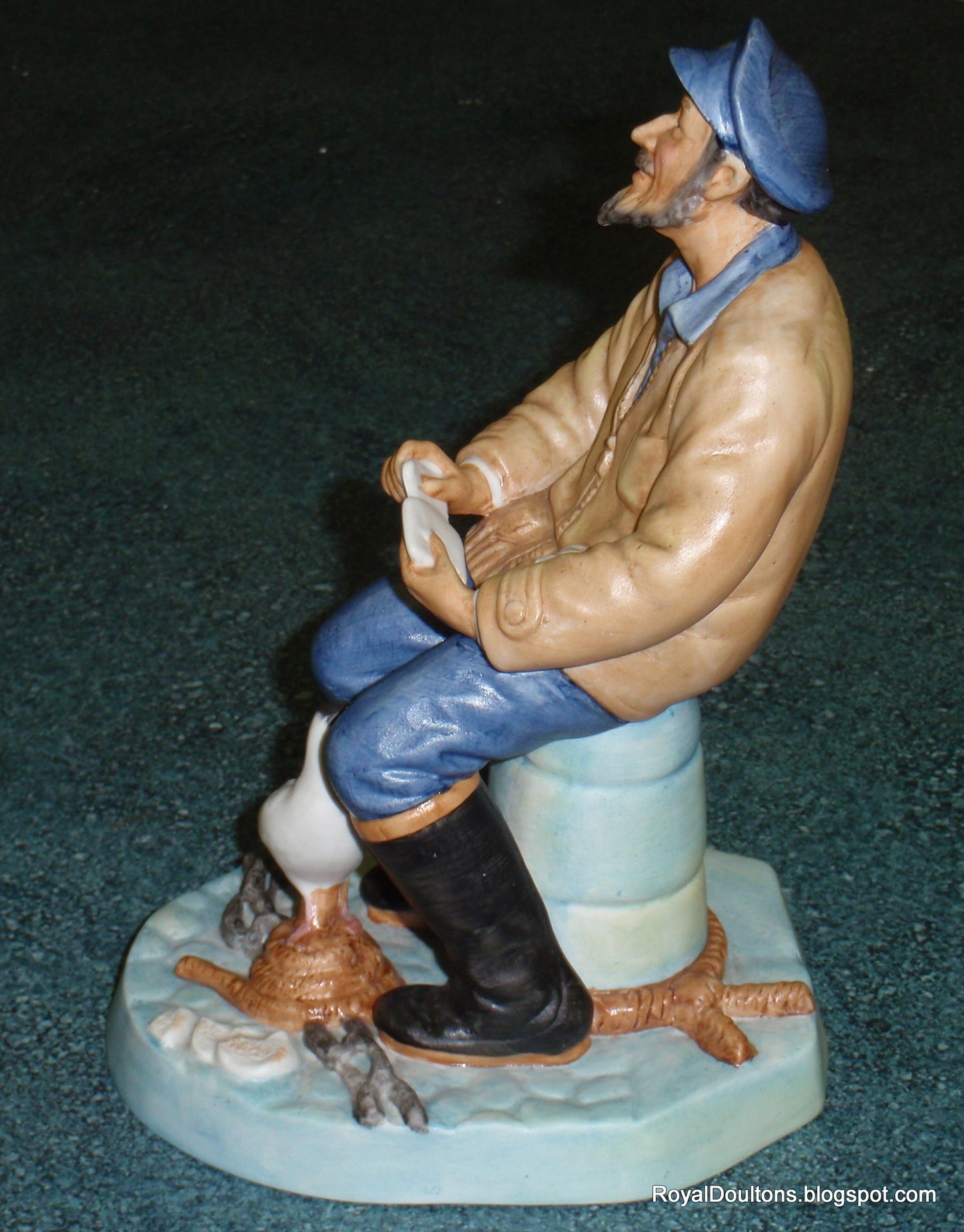 "The Seafarer" Royal Doulton Figurine HN2455 - Sailor & Seagull (8.75")