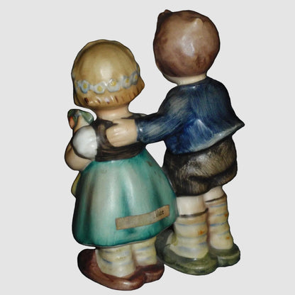 "We Congratulate" Goebel Hummel Nativity Figurine #214/E (3.75" TMK-4)