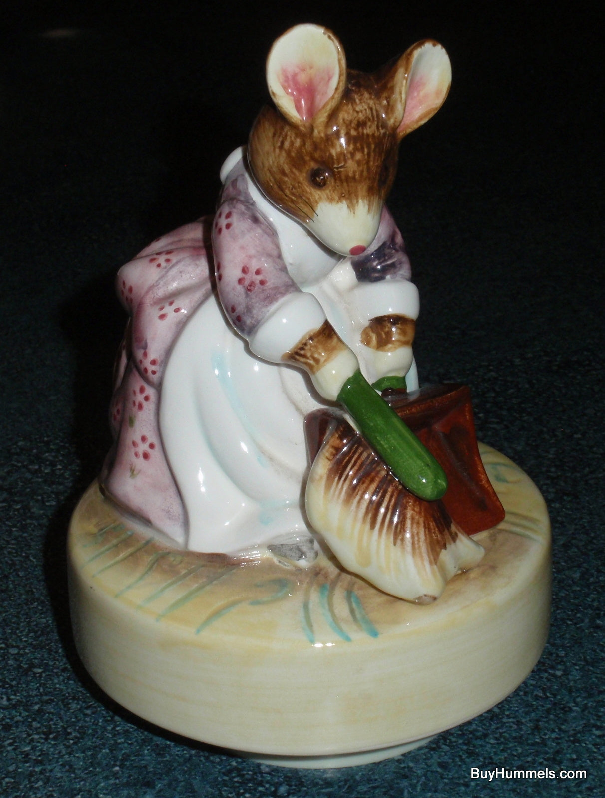 "HUNCA MUNCA" Schmid Collectible Mouse Music Box Beatrix Potter The Tale of Two Bad Mice