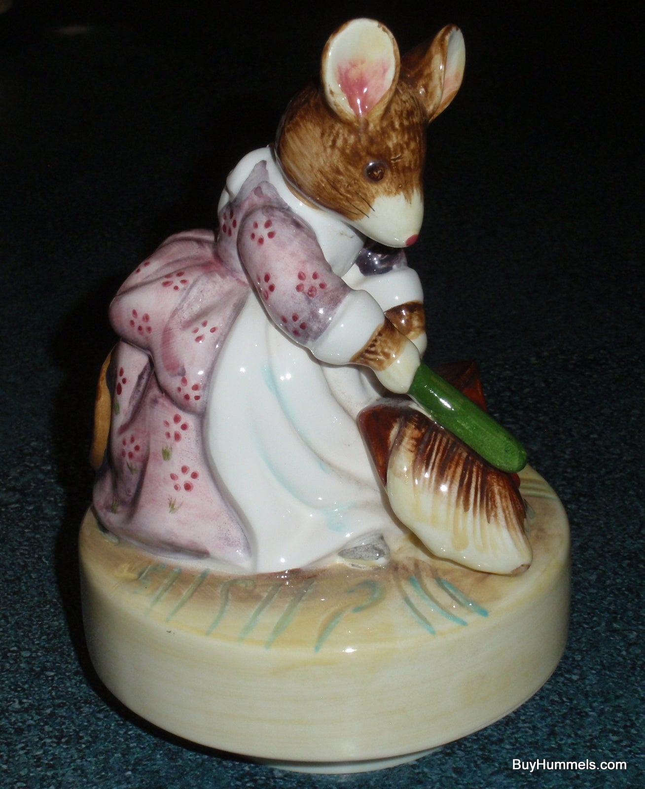 "HUNCA MUNCA" Schmid Collectible Mouse Music Box Beatrix Potter The Tale of Two Bad Mice