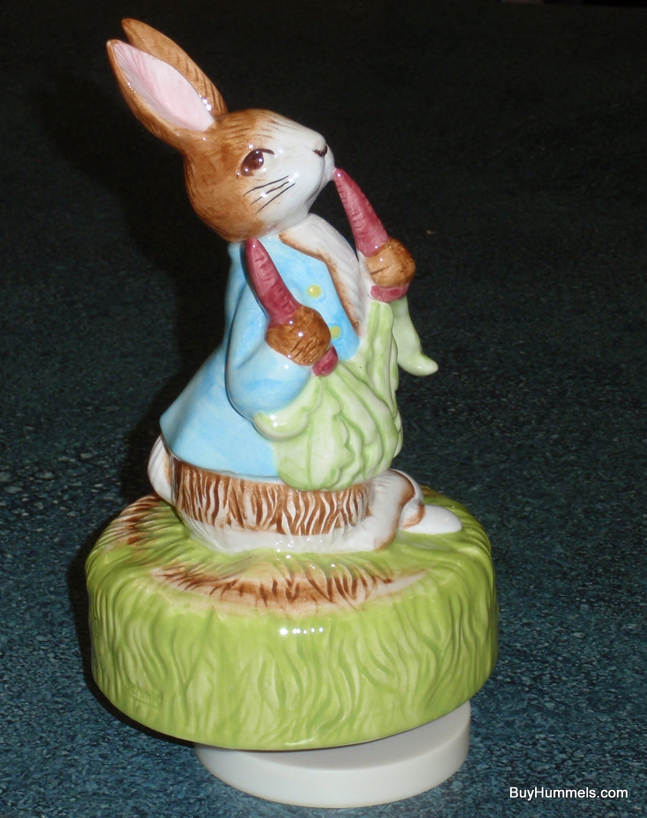 1989 Beatrix Potter "Peter Rabbit" It's a Small World Rotating Music Box