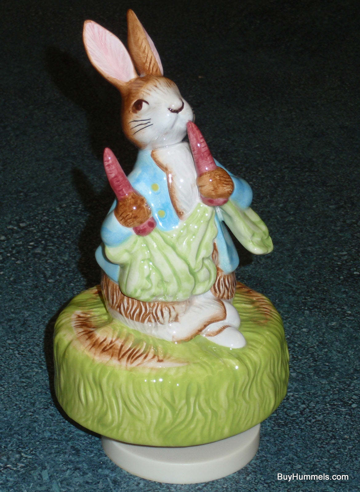 1989 Beatrix Potter "Peter Rabbit" It's a Small World Rotating Music Box