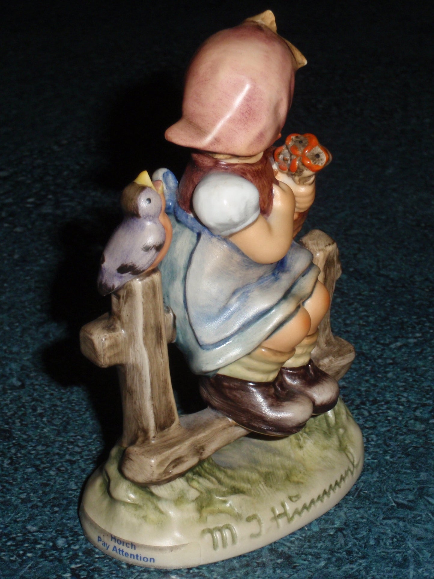 "Pay Attention" Goebel Hummel Figurine #426 3/0