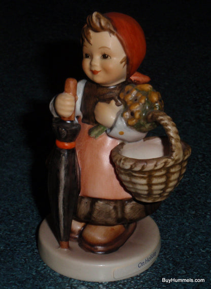 "On Holiday" Goebel Hummel #350 – A Timeless Narrative of Adventure