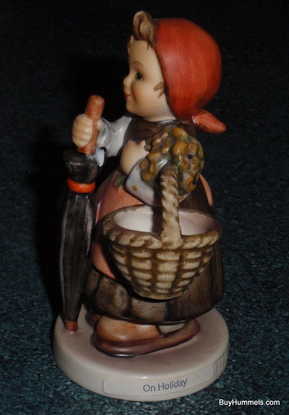 "On Holiday" Goebel Hummel #350 – A Timeless Narrative of Adventure