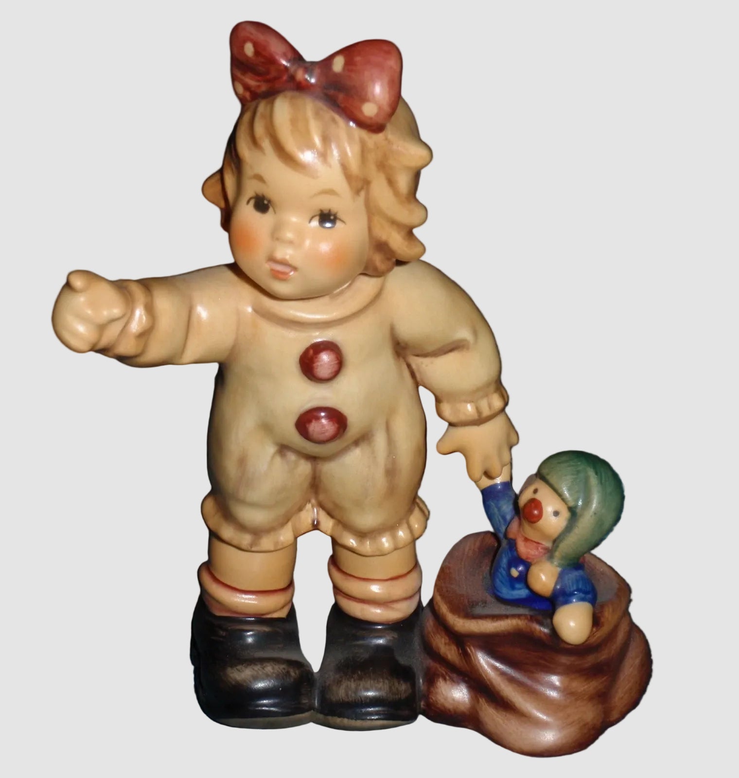 Goebel Hummel "Looking Around" Figurine #2089/A