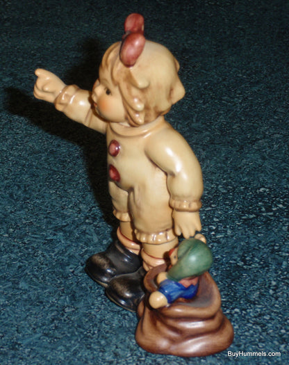 "Looking Around" Goebel Hummel #2089/A – Exclusive Edition