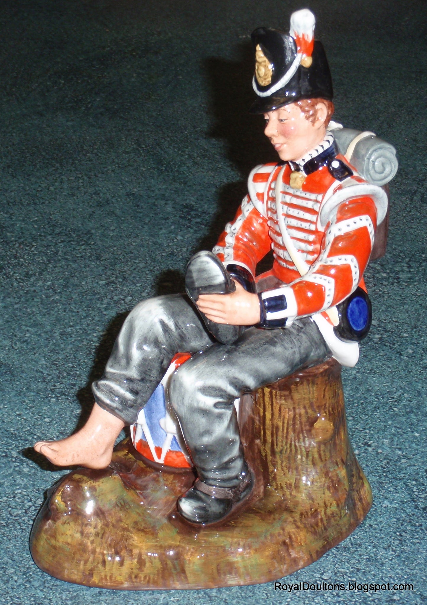 "Drummer Boy" — Royal Doulton Figurine HN2679 (Retired)