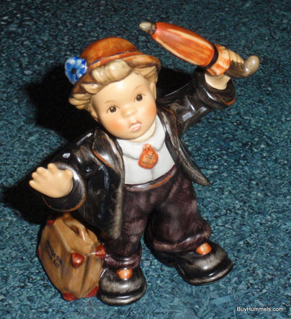 "Circus Act" Goebel Hummel Figurine #5166 TMK8