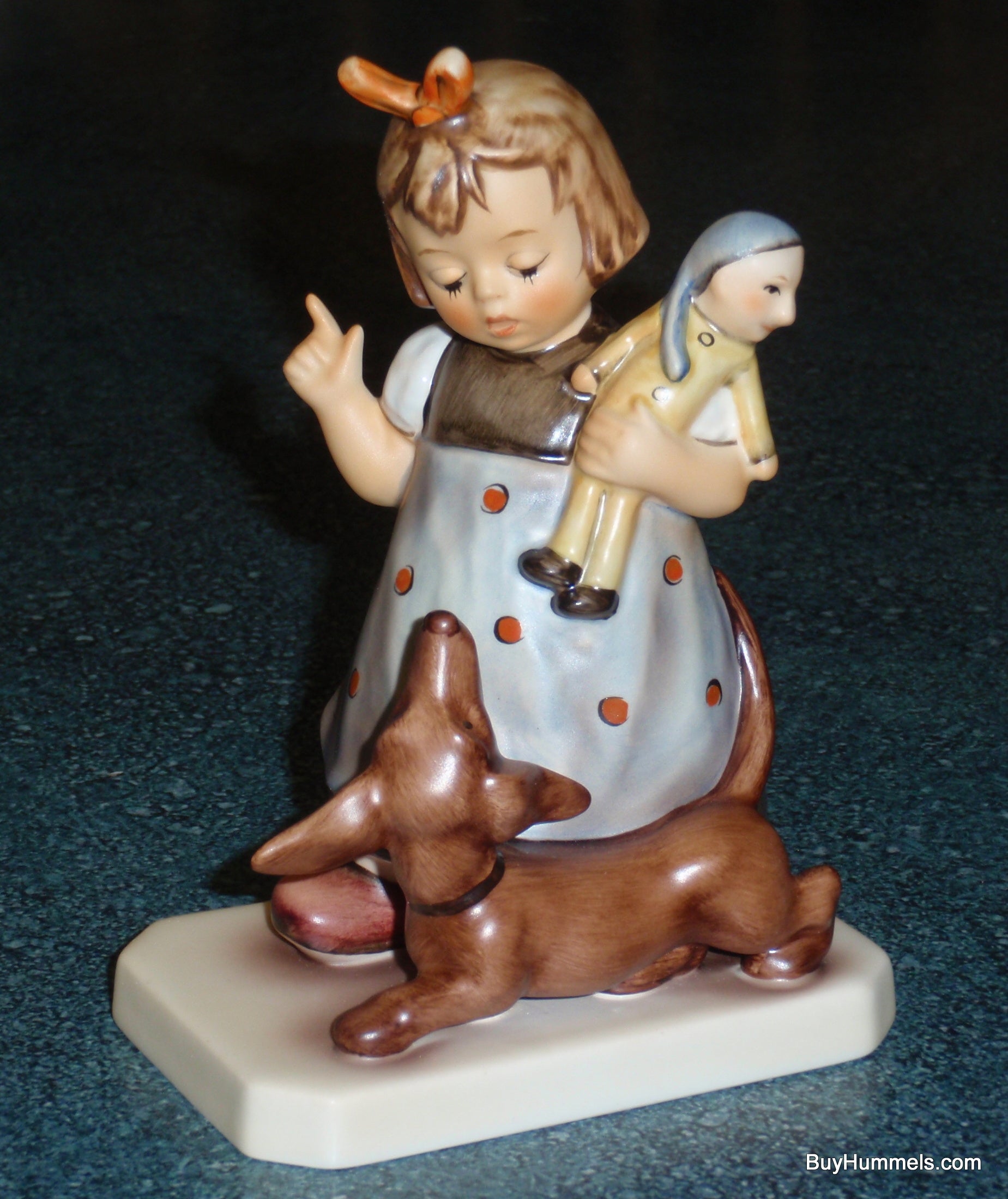 Goebel dachshund outlet figurine