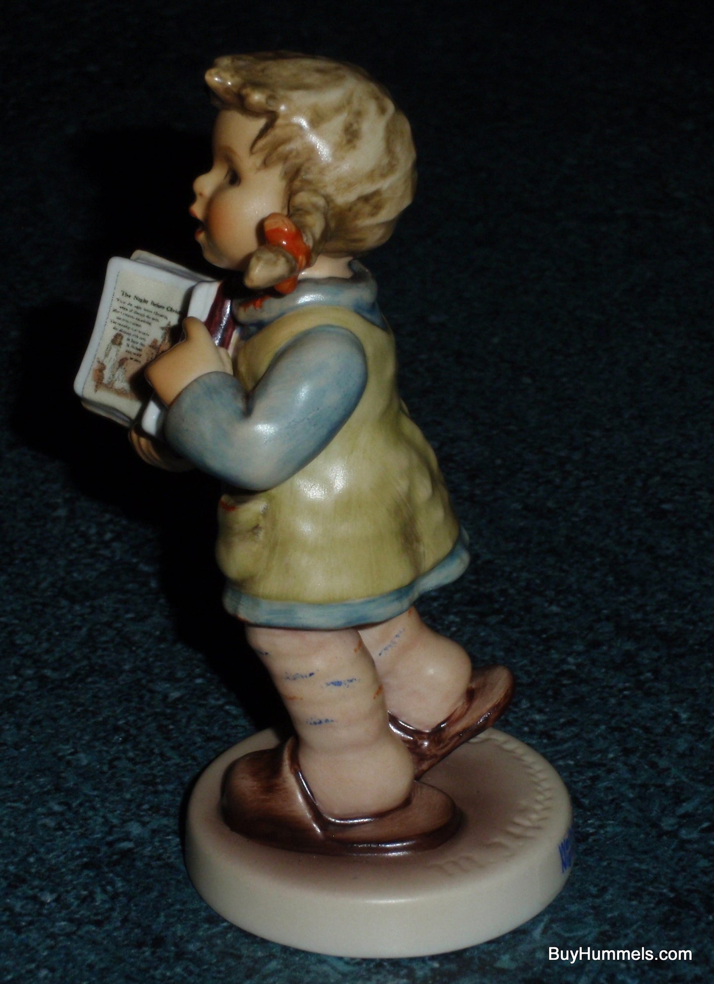 "Night Before Christmas" Goebel Hummel Figurine #2234