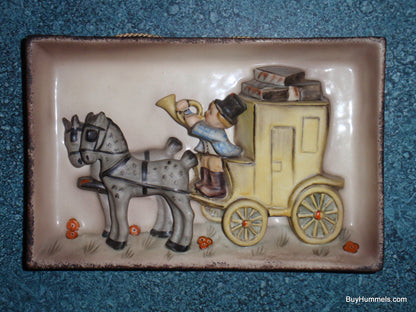 "The Mail is Here" Goebel Hummel Wall Plaque #140 - Horse & Carriage (6.75")