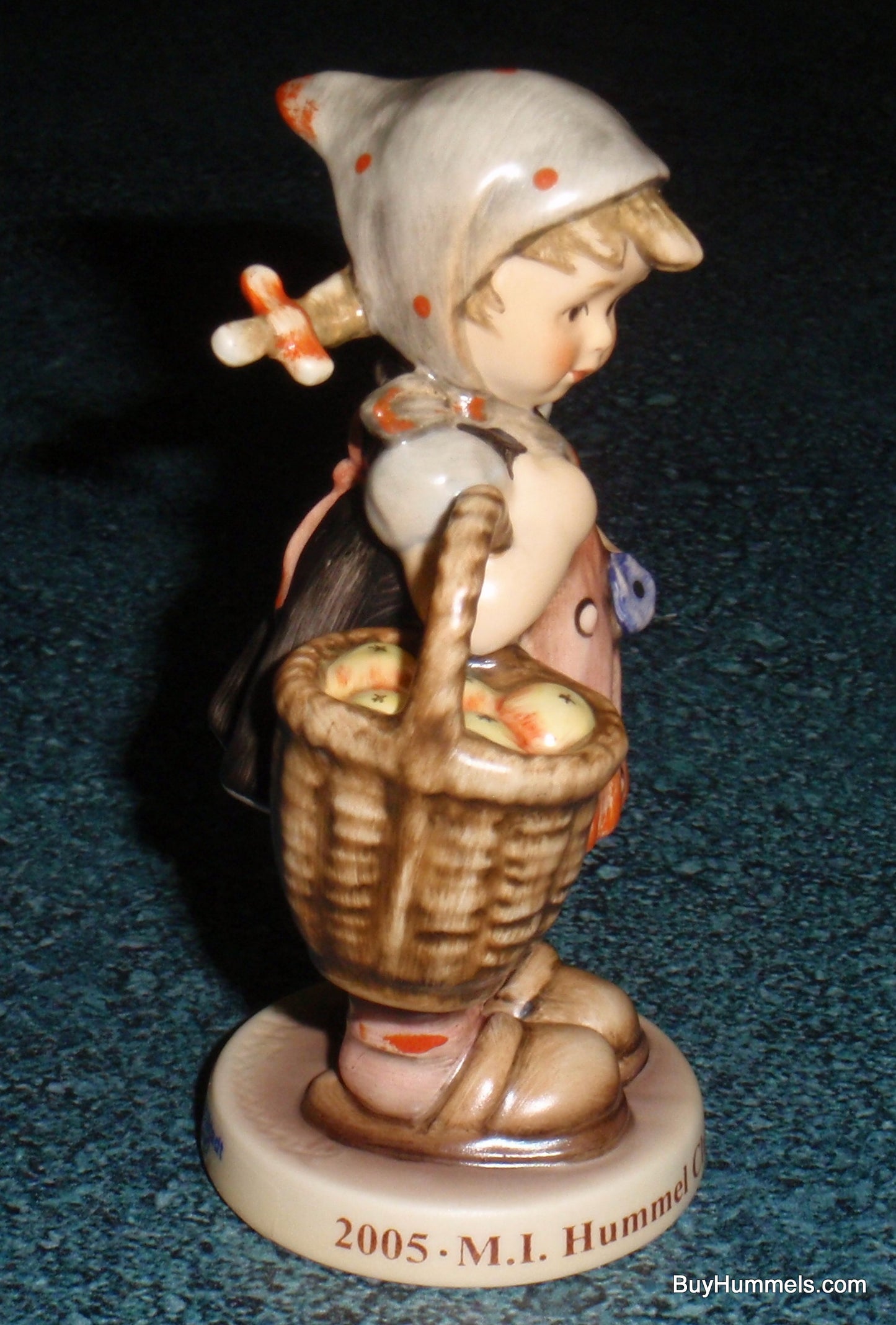 "Do I Dare?" Goebel Hummel Figurine #411 3/0 With Box Signed Special Boston Convention!