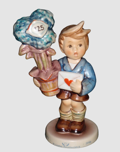 Goebel Hummel "Good News" Figurine #539 TMK7 Boy with Letter and Flowers 4.5 inch Excellent Condition