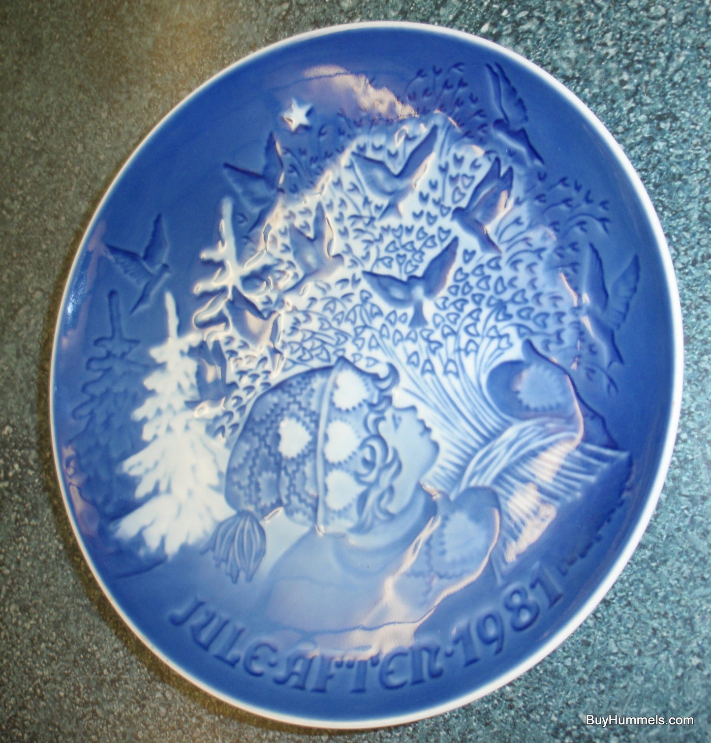 Christmas Peace B & G Copenhagen Flow Blue Plate 1981 Jule Denmark - GIFT!