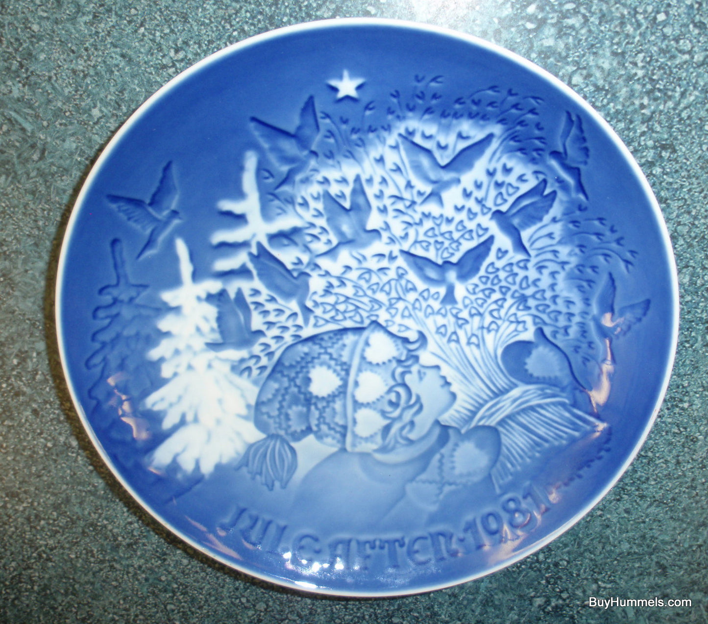 Christmas Peace B & G Copenhagen Flow Blue Plate 1981 Jule Denmark - GIFT!