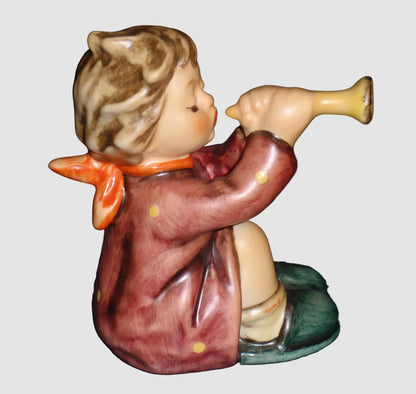 "Girl with Trumpet" Goebel Hummel Figurine #391 - Gerhard Skrobek (2.5")