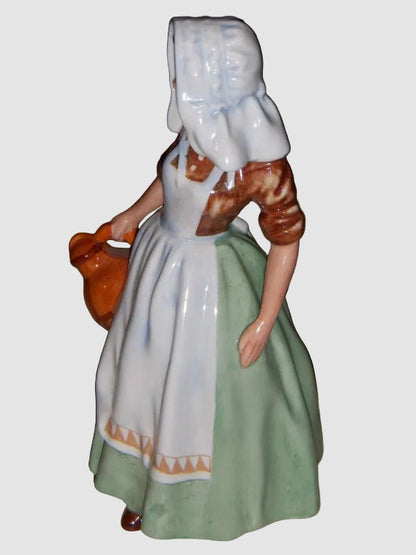"The Milkmaid" Royal Doulton Figurine HN 2057 - Harradine Series (7")